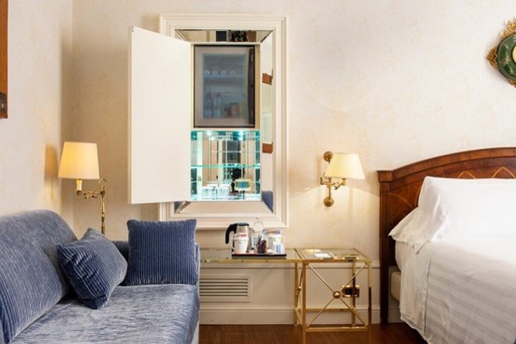 Junior comfort art hotel orologio bologna Junior comfort art hotel orologio bologna