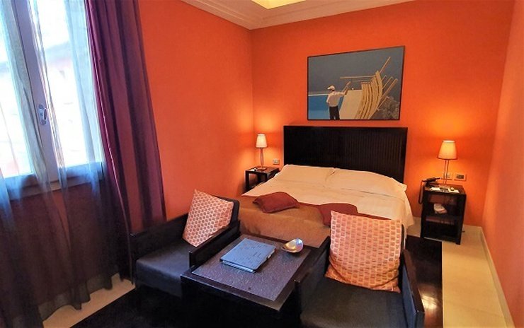 CAMERA DOPPIA CLASSIC Art Hotel Novecento Bologna, Italia CAMERA DOPPIA CLASSIC Art Hotel Novecento Bologna, Italia