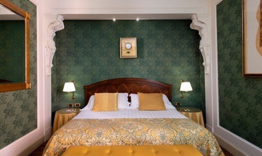 Camera classic Art Hotel Orologio Bologna Camera classic Art Hotel Orologio Bologna