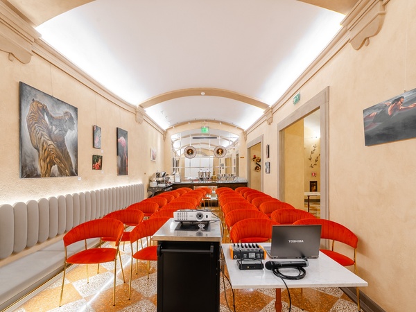 SALA DEL POZZO Art Hotel Commercianti Bologna SALA DEL POZZO Art Hotel Commercianti Bologna