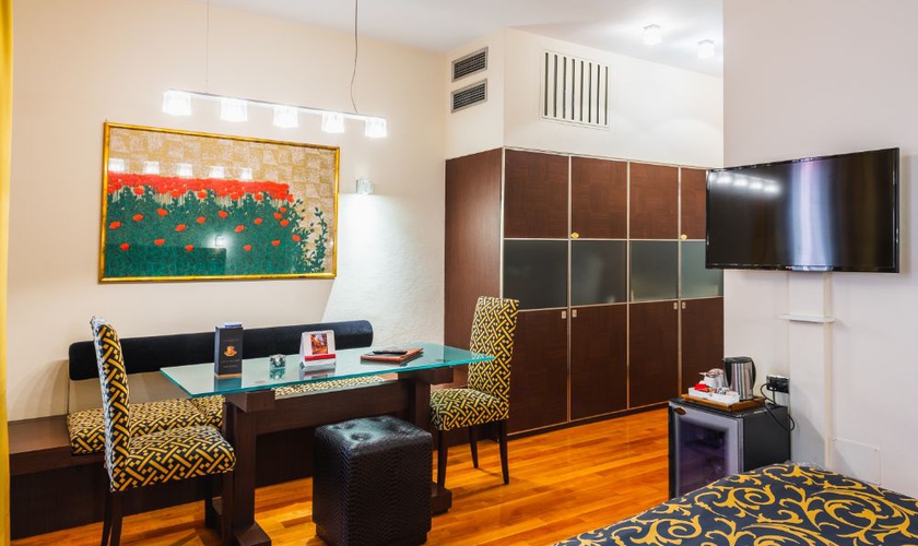 Appartamento art studio Art Hotel Commercianti Bologna Appartamento art studio Art Hotel Commercianti Bologna