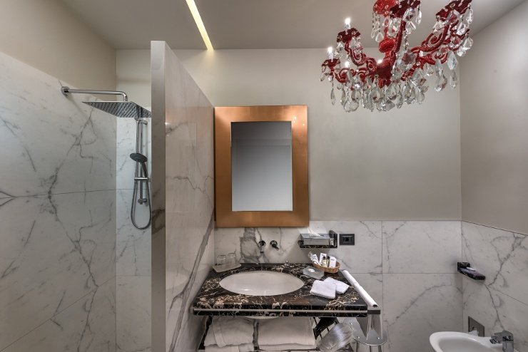 LUXURY APARTMENTS Art Hotel Commercianti Bologna, Italia LUXURY APARTMENTS Art Hotel Commercianti Bologna, Italia