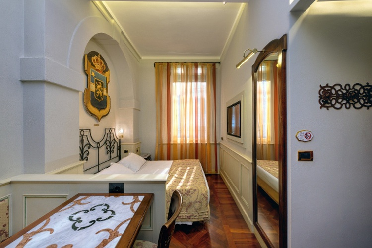 Camera doppia classic Art Hotel Commercianti Bologna Camera doppia classic Art Hotel Commercianti Bologna