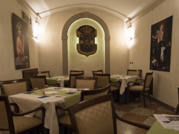 Sala del pozzo Art Hotel Commercianti Bologna Sala del pozzo Art Hotel Commercianti Bologna