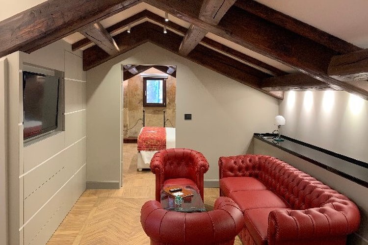SUITE Art Hotel Commercianti Bologna, Italia SUITE Art Hotel Commercianti Bologna, Italia