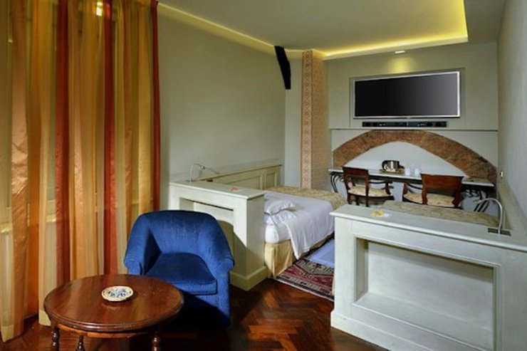 Camera doppia classic art hotel commercianti bologna Camera doppia classic art hotel commercianti bologna