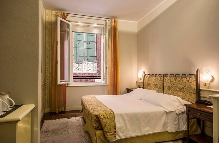 CAMERA DOPPIA CLASSIC Art Hotel Commercianti Bologna, Italia CAMERA DOPPIA CLASSIC Art Hotel Commercianti Bologna, Italia