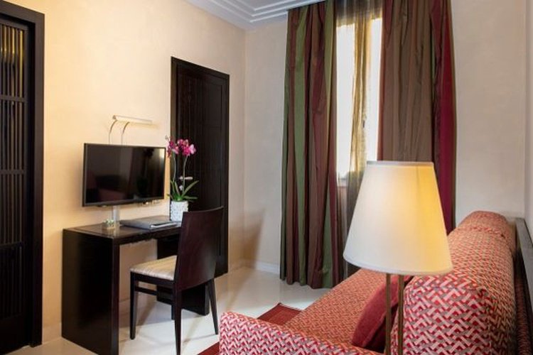 Art suite art hotel novecento bologna Art suite art hotel novecento bologna