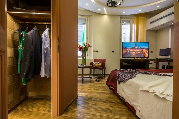 JUNIOR SUITE DELUXE Art Hotel Commercianti Bologna, Italia JUNIOR SUITE DELUXE Art Hotel Commercianti Bologna, Italia