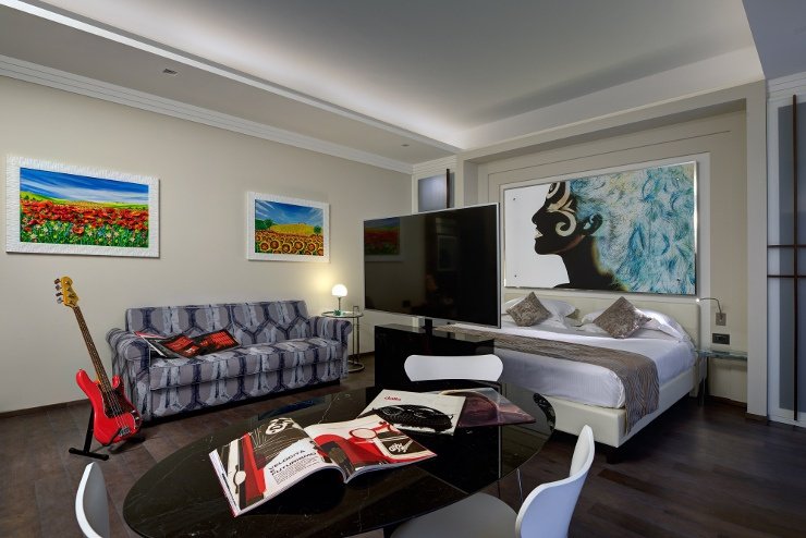 LUXURY APARTMENTS Art Hotel Commercianti Bologna, Italia LUXURY APARTMENTS Art Hotel Commercianti Bologna, Italia