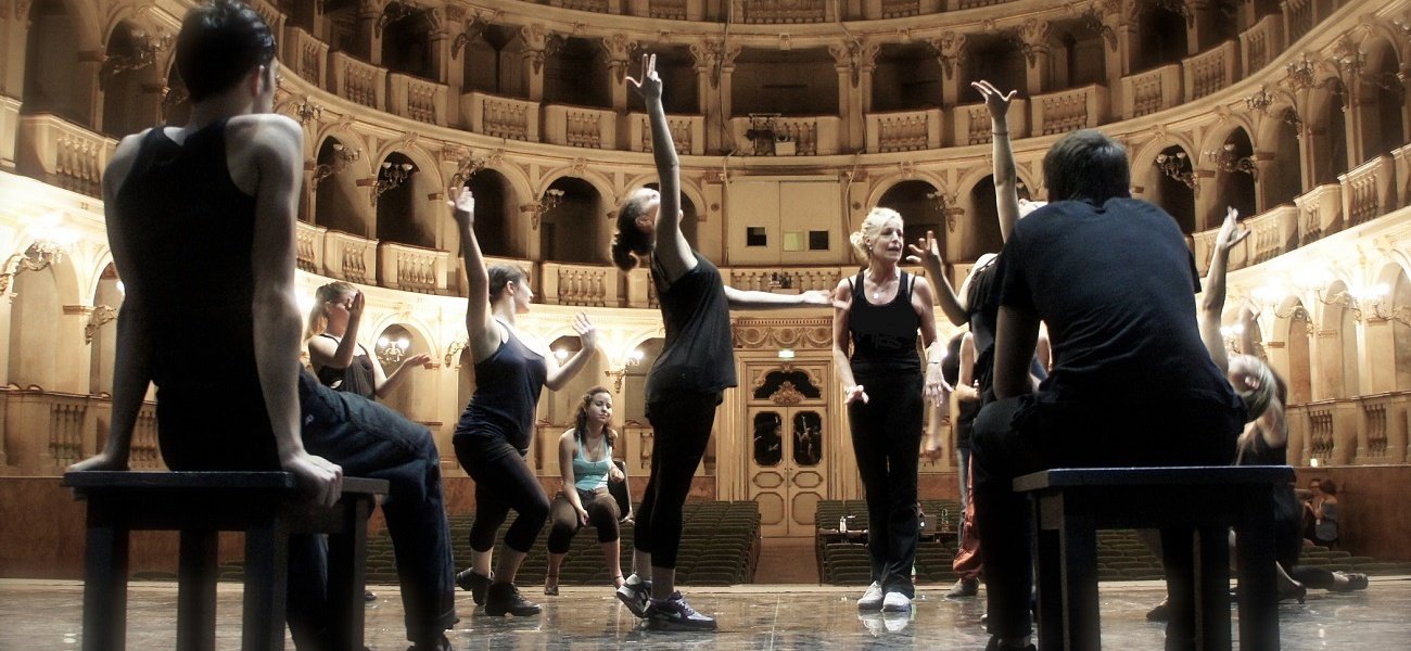 TEATRO COMUNALE - DANZA STAGIONE TEATRO COMUNALE - DANZA STAGIONE