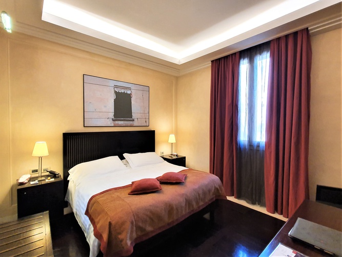 Camera doppia classic art hotel novecento bologna Camera doppia classic art hotel novecento bologna