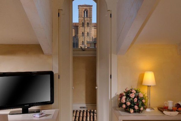 Camera deluxe penthouse art hotel novecento bologna Camera deluxe penthouse art hotel novecento bologna