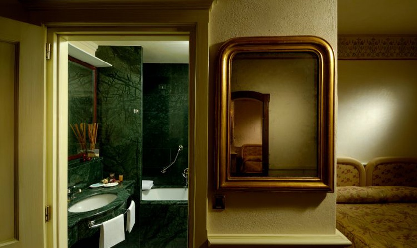 Camera doppia deluxe Art Hotel Commercianti Bologna Camera doppia deluxe Art Hotel Commercianti Bologna