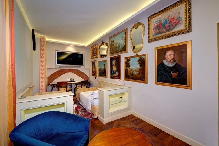 Camera doppia classic art hotel commercianti bologna Camera doppia classic art hotel commercianti bologna