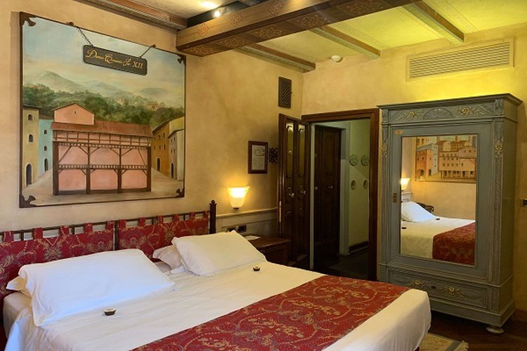 CAMERA DOPPIA DELUXE Art Hotel Commercianti Bologna, Italia CAMERA DOPPIA DELUXE Art Hotel Commercianti Bologna, Italia
