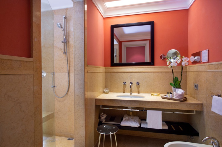 Camera doppia classic art hotel novecento bologna Camera doppia classic art hotel novecento bologna