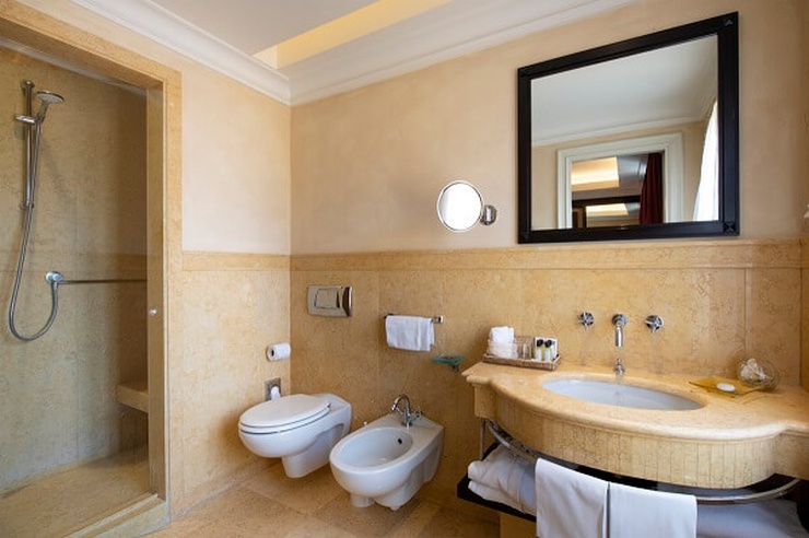 Camera doppia prestige art hotel novecento bologna Camera doppia prestige art hotel novecento bologna