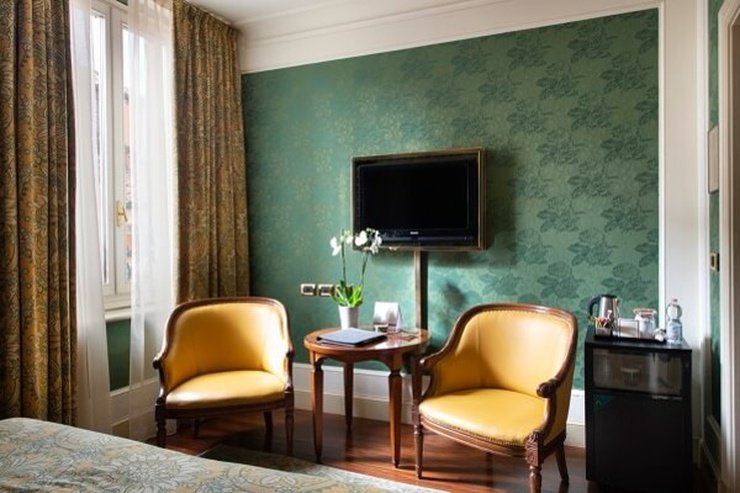 Camera classic art hotel orologio bologna Camera classic art hotel orologio bologna