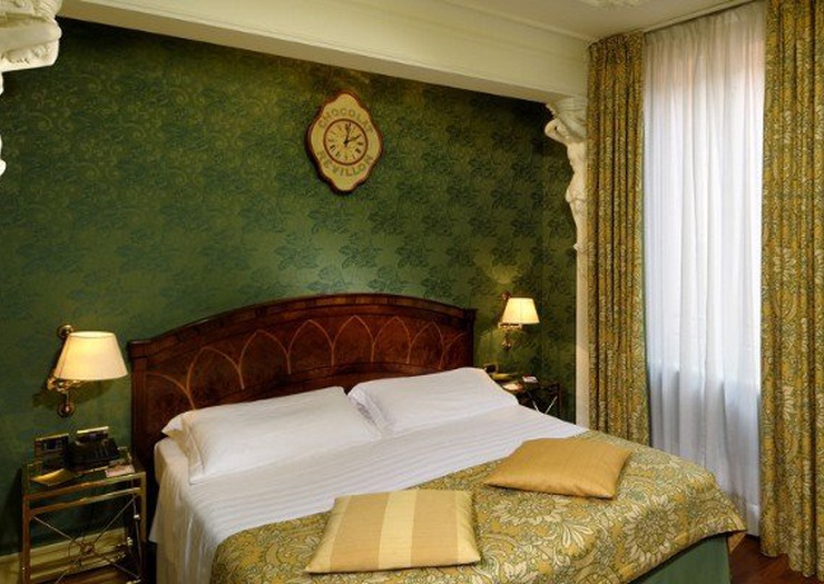 Camera classic Art Hotel Orologio Bologna Camera classic Art Hotel Orologio Bologna