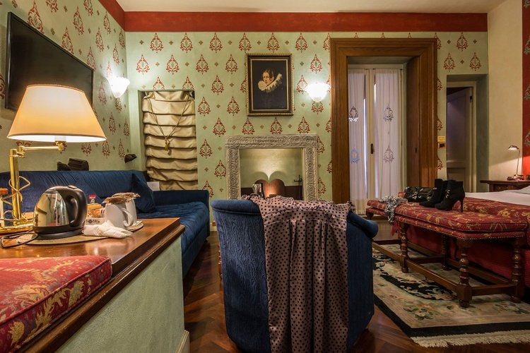 Junior suite deluxe art hotel commercianti bologna Junior suite deluxe art hotel commercianti bologna