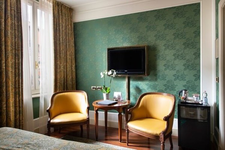 Camera classic art hotel orologio bologna Camera classic art hotel orologio bologna