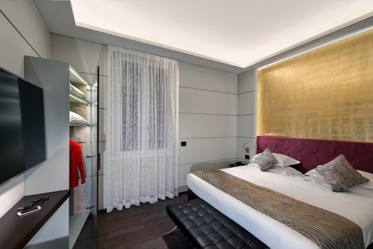 LUXURY APARTMENTS Art Hotel Commercianti Bologna, Italia LUXURY APARTMENTS Art Hotel Commercianti Bologna, Italia