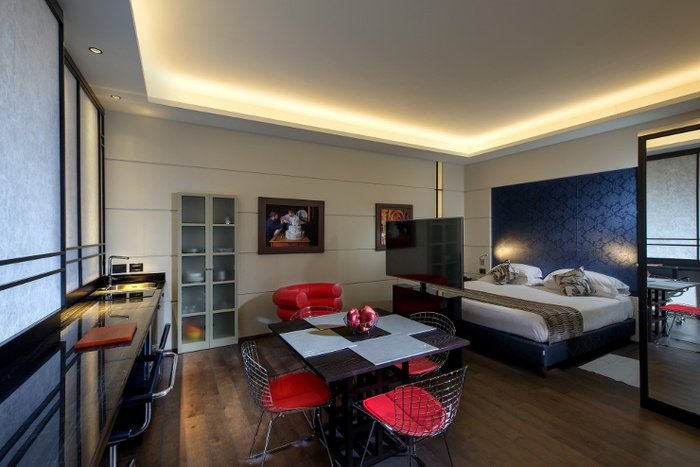 LUXURY APARTMENTS Art Hotel Commercianti Bologna, Italia LUXURY APARTMENTS Art Hotel Commercianti Bologna, Italia