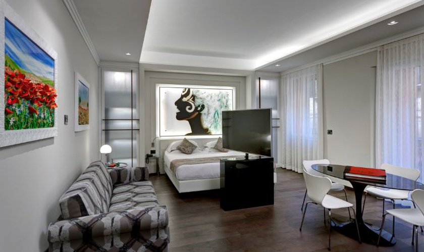 Luxury apartments  Art Hotel Commercianti Bologna