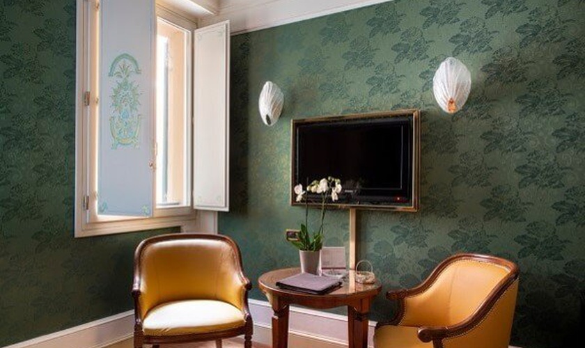 Camera classic Art Hotel Orologio Bologna Camera classic Art Hotel Orologio Bologna