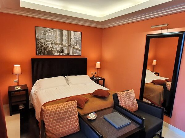 Camera doppia classic art hotel novecento bologna Camera doppia classic art hotel novecento bologna