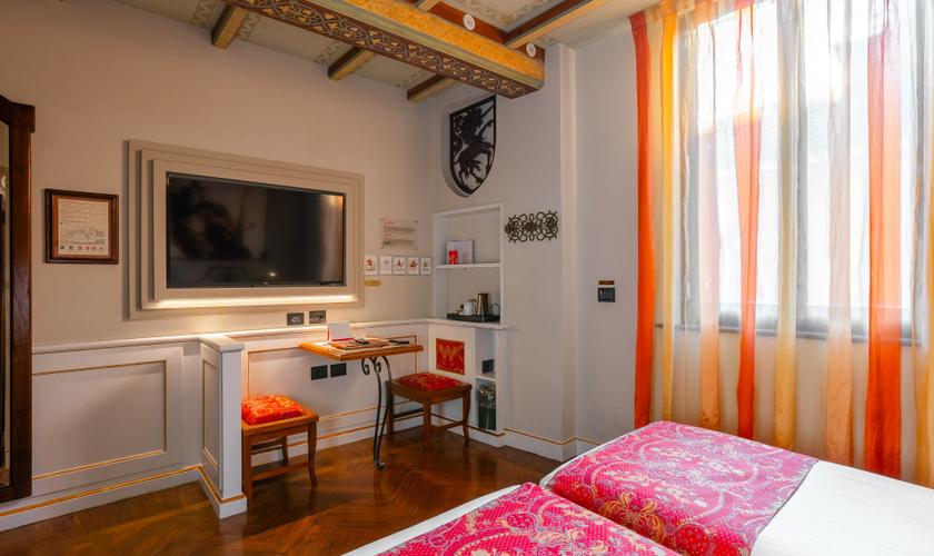 Camera Doppia Deluxe Art Hotel Commercianti Bologna Camera Doppia Deluxe Art Hotel Commercianti Bologna