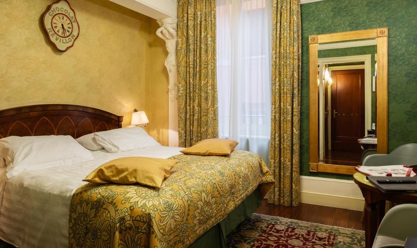 Camera Classic Art Hotel Orologio Bologna Camera Classic Art Hotel Orologio Bologna
