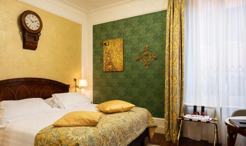 Camera Classic Art Hotel Orologio Bologna Camera Classic Art Hotel Orologio Bologna