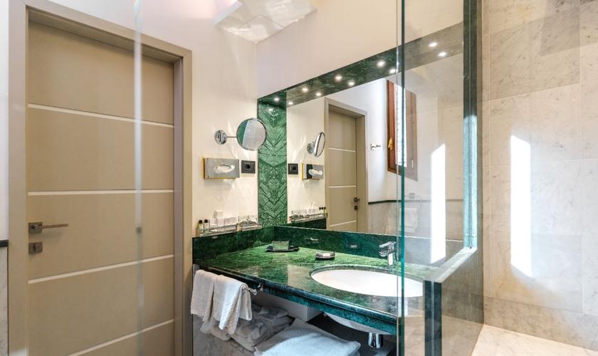 Suite Art Hotel Commercianti Bologna Suite Art Hotel Commercianti Bologna
